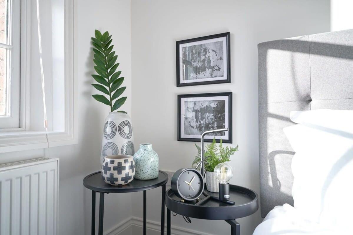 A Stylish Apartment With Parking In Preston Престън Екстериор снимка